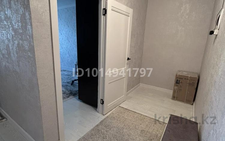1-комнатная квартира · 38 м² · 4/6 этаж, 32А мкр 12 за 11 млн ₸ в Актау — фото 2