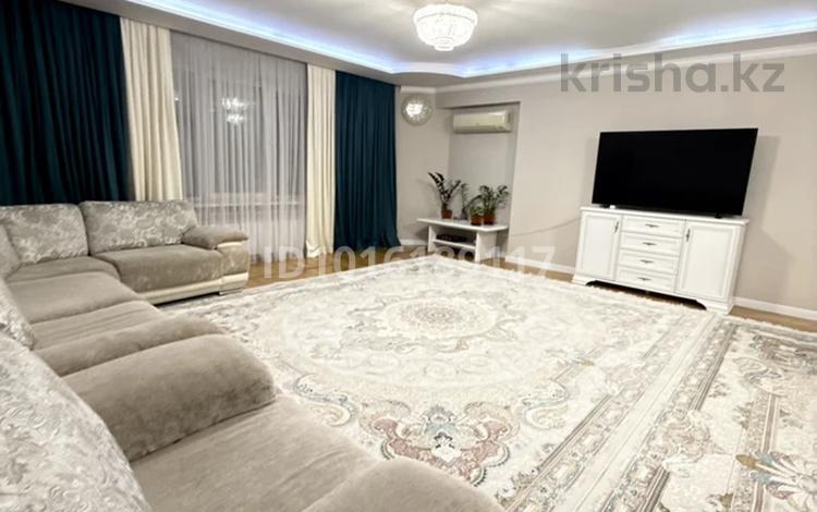 5-комнатная квартира · 196.6 м² · 12/20 этаж, Абая 45/2 — Угол пр. Республики за 74 млн ₸ в Астане, р-н Байконур — фото 2