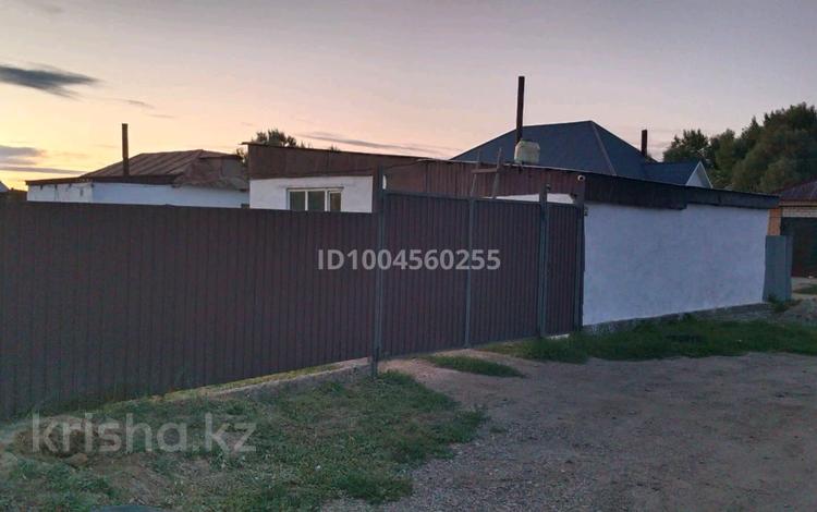 Жеке үй · 2 бөлме · 34.7 м² · 8.5 жүзд., Левый Восточный 1064, бағасы: 8 млн ₸ в Семее — фото 2