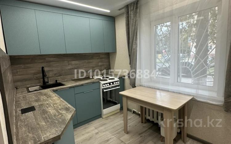 2-бөлмелі пәтер · 44 м² · 1/5 қабат, Маншук Маметовой 3, бағасы: 11 млн ₸ в Аксу — фото 2