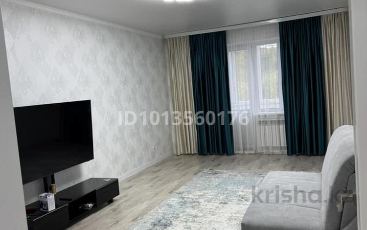 3-бөлмелі пәтер · 90 м² · 1/9 қабат, Ружейникова — Абдирова, бағасы: 40 млн ₸ в Уральске — фото 2