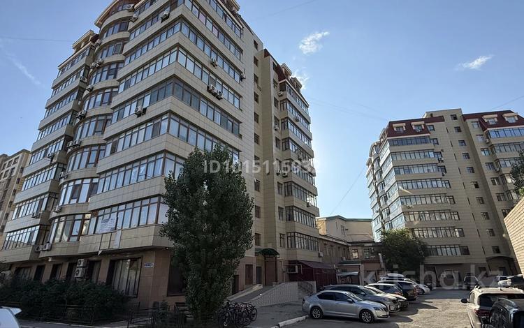 2-комнатная квартира · 90 м² · 4/10 этаж, мкр 12 38 за 26.9 млн ₸ в Актобе — фото 2