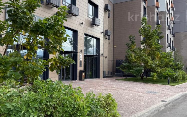 3-комнатная квартира · 82 м² · 14/17 этаж, Варламова 33 за 500 000 ₸ в Алматы, Алмалинский р-н — фото 2