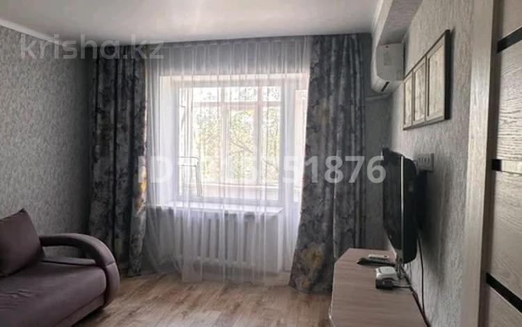1-бөлмелі пәтер · 48 м² · 2/5 қабат, 2 мик 32 — Возле 3 школы, бағасы: 185 000 ₸ в Конаеве — фото 2