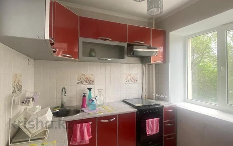 2-бөлмелі пәтер · 42 м² · 2/5 қабат, Старый город, айтеке би, бағасы: 10 млн ₸ в Актобе — фото 3