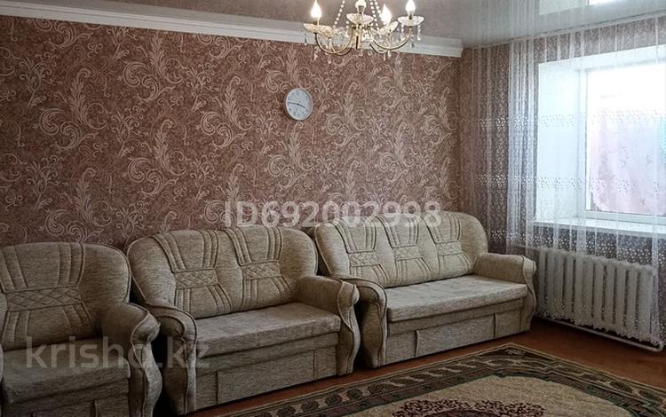 2-комнатная квартира, 46 м², 4/5 этаж помесячно, Назарбаева 64 — Нур отан за 130 000 〒 в Кокшетау — фото 2