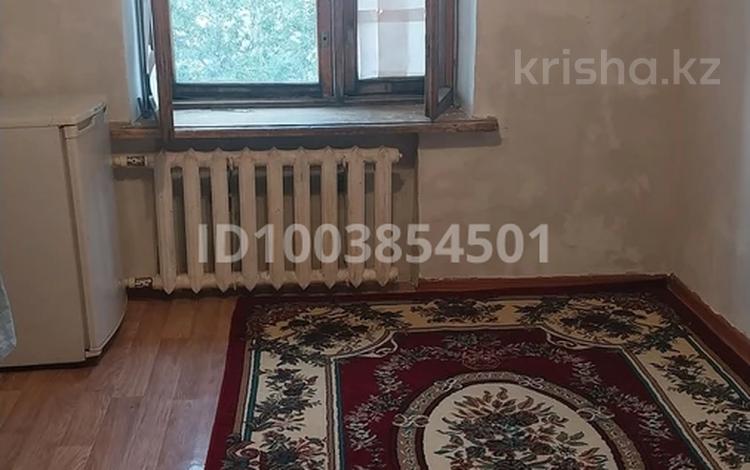 1-комнатная квартира · 12.4 м² · 5/5 этаж, Конаева — Сзади рынка Шыгыс и Автовокзал за 2 млн 〒 в Актобе, мкр. Курмыш — фото 2