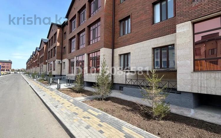3-комнатная квартира · 83 м² · 2/3 этаж, мкр Городской Аэропорт, Габдуллы Кулкыбаева 13 за 53 млн ₸ в Караганде, Казыбек би р-н — фото 16