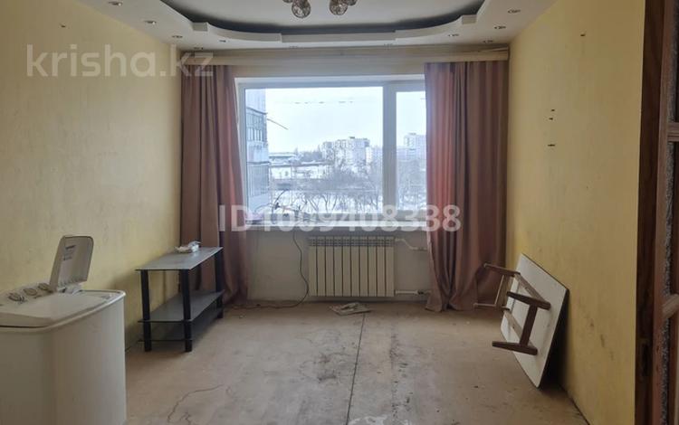 2-комнатная квартира · 41.3 м² · 3/5 этаж, 50 Октября 37 за 8.5 млн 〒 в Рудном — фото 2