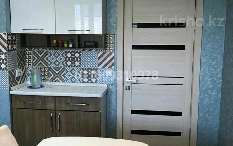 3-бөлмелі пәтер · 85 м² · 10/10 қабат, мкр Аксай-1 10/3, бағасы: 41 млн ₸ в Алматы, Ауэзовский р-н — фото 2