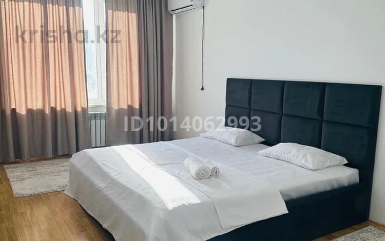 2-бөлмелі пәтер · 75 м² · 3/9 қабат, Тайманова 58 — Площадь Исатая Махамбета, бағасы: 20 000 ₸ в Атырау — фото 2