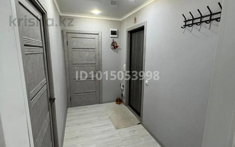 2-комнатная квартира · 60 м² · 5/9 этаж, мкр 4 10А — По проспекту Абухайр хана за 200 000 ₸ в Уральске — фото 2