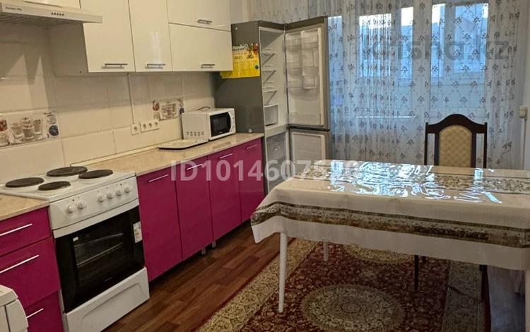 2-бөлмелі пәтер · 76 м² · 8/9 қабат, Толе би 298/6, бағасы: 58 млн ₸ в Алматы, Ауэзовский р-н — фото 4