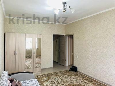 1-комнатная квартира, 44 м², 7/9 этаж, мкр Аксай-5 12 за 24.5 млн 〒 в Алматы, Ауэзовский р-н