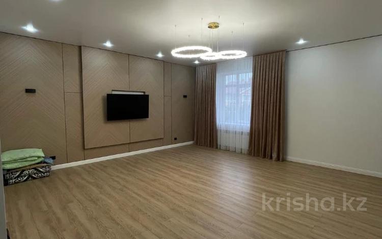 3-комнатная квартира · 127 м² · 4/5 этаж, мкр. Алтын орда, пр Санкибай батыра за 52 млн ₸ в Актобе — фото 2