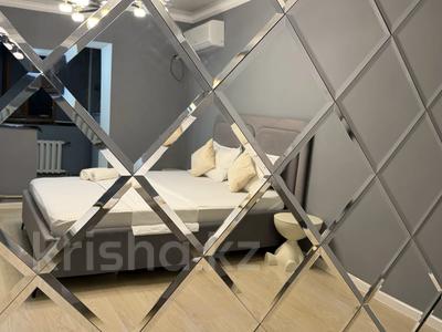 1-комнатная квартира · 63 м² · 5/5 этаж, Ауезова 26 — Ориентир Толыбекова за 15 000 ₸ в 