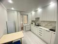2-комнатная квартира · 56 м² · 3/5 этаж, мкр Строитель 39 за 230 000 ₸ в Уральске — фото 5
