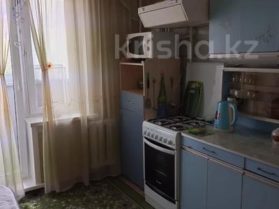 2-комнатная квартира, 50 м², 4/5 этаж помесячно, Муканова за 130 000 〒 в Петропавловске