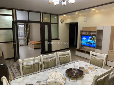 3-комнатная квартира · 140 м² · 1/3 этаж, Шамина за 330 000 ₸ в Атырау, мкр Жилгородок