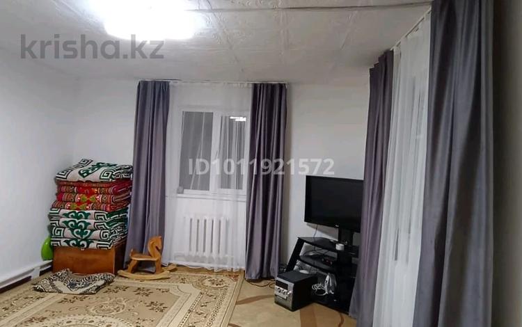 Отдельный дом · 2 комнаты · 48 м² · 5 сот., Ақын Сара 18/1 — Район Сарытау за 18 млн ₸ в Уральске — фото 2