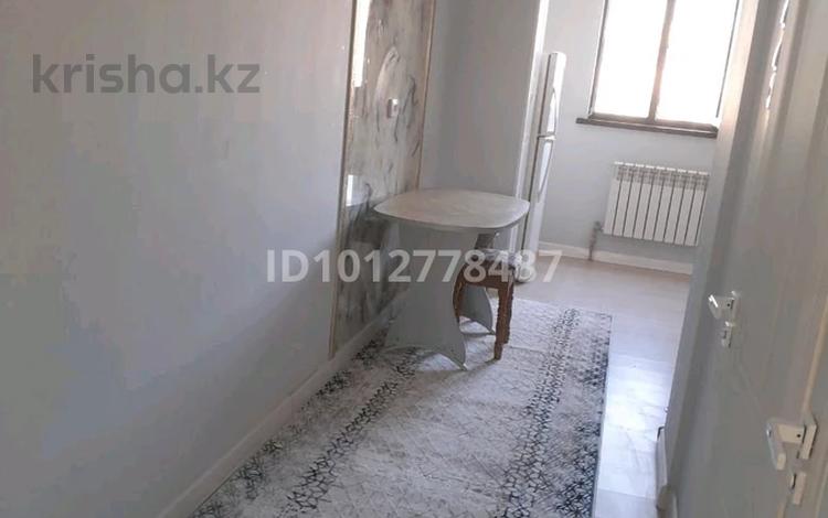 2-бөлмелі пәтер · 50 м² · 4/5 қабат, мкр Восток 39 — Остановка Восток, бағасы: 180 000 ₸ в Шымкенте, Аль-Фарабийский р-н — фото 2