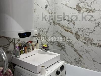 3-комнатная квартира · 60 м² · 1/5 этаж, мкр Новый Город 1 — Абдирова за 30 млн ₸ в Караганде, Казыбек би р-н