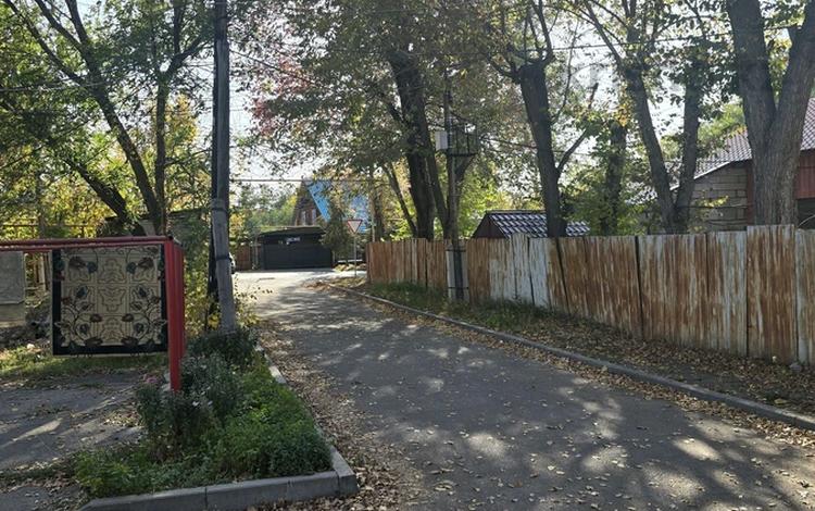 3-комнатная квартира · 80 м² · 2/2 этаж, мкр Алатау (ИЯФ), жетбаева 26 А за 55 млн 〒 в Алматы, Медеуский р-н — фото 2