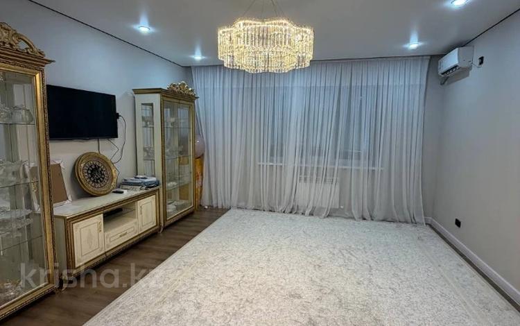 3-бөлмелі пәтер · 137 м² · 8/9 қабат, Алтын орда ш/а., бағасы: 48 млн ₸ в Актобе, мкр. Алтын орда — фото 16