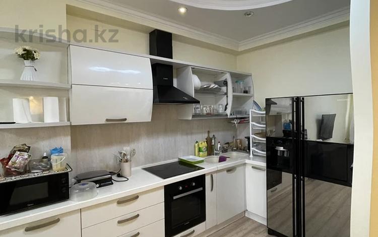 3-комнатная квартира · 100 м² · 17/18 этаж, Навои 208 — Торайгырова за 68 млн ₸ в Алматы, Бостандыкский р-н — фото 4