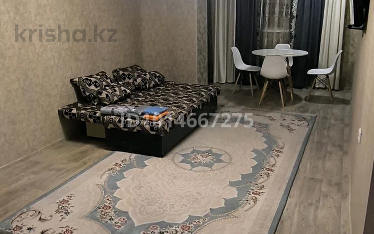 2-комнатная квартира · 48 м² · 1/7 этаж, 4-й мкр 4 за 15 000 ₸ в Актау — фото 2