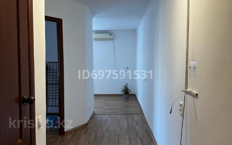 2-бөлмелі пәтер · 44.1 м² · 4/4 қабат, проспект Азаттык 59 — Санаторий, бағасы: 13 млн ₸ в Атырауской обл. — фото 2