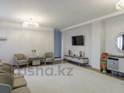 3-комнатная квартира · 124.5 м² · 9/36 этаж, Кабанбай батыра 11 за ~ 75 млн ₸ в Астане, Есильский р-н