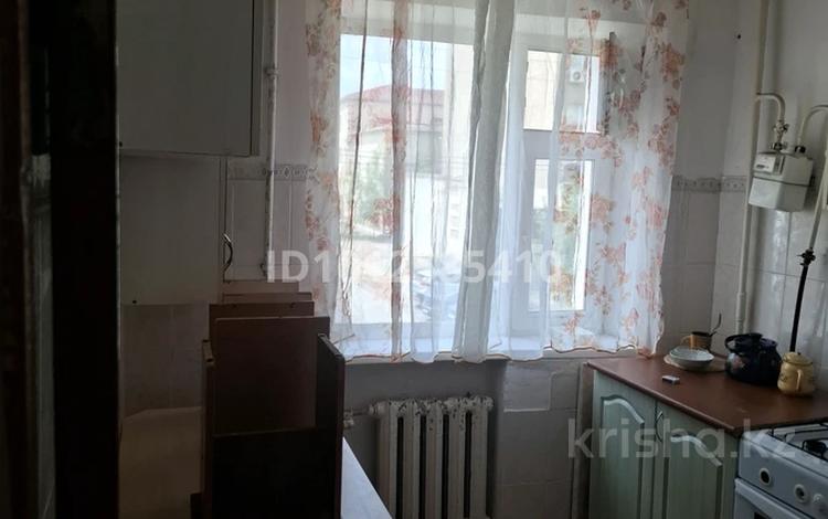 1-бөлмелі пәтер · 38 м² · 2/5 қабат, Микрараеон шугла 26, бағасы: 100 000 ₸ в  — фото 2