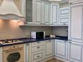 2-бөлмелі пәтер · 85 м² · 3/7 қабат, Сатыбалды Дауымова, бағасы: 450 000 ₸ в Уральске — фото 2