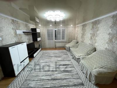 3-комнатная квартира, 75 м², 1/5 этаж посуточно, Военный городок 14а за 17 000 〒 в Талдыкоргане