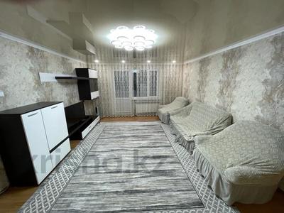 3-комнатная квартира, 75 м², 1/5 этаж посуточно, Военный городок 14а за 15 000 〒 в Талдыкоргане