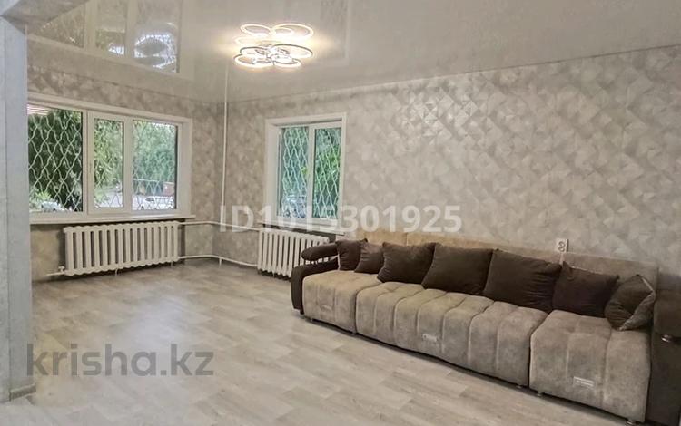 1-бөлмелі пәтер · 31.9 м² · 1/5 қабат, ДОБРОЛЮБОВА 31 — ТД "Валентина", бағасы: 12.2 млн ₸ в Усть-Каменогорске, Ульбинский — фото 2