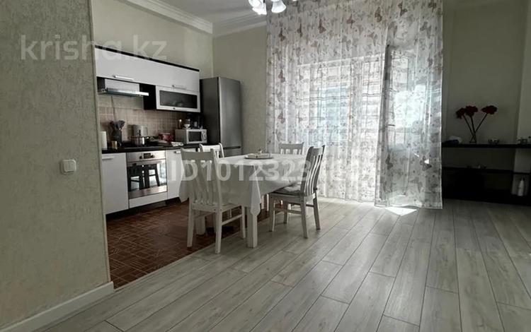 2-комнатная квартира · 110 м² · 21/22 этаж, Кунаева 12 за 450 000 ₸ в Астане, Есильский р-н — фото 2