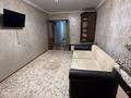2-бөлмелі пәтер · 50 м² · 4/5 қабат, Ауезова — Возле гор парка, магазин Смол, бағасы: 150 000 ₸ в  — фото 2