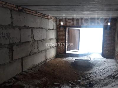 Отдельный дом · 4 комнаты · 900 м² · 10 сот., мкр Кунгей 48 за 18 млн ₸ в Караганде, Казыбек би р-н