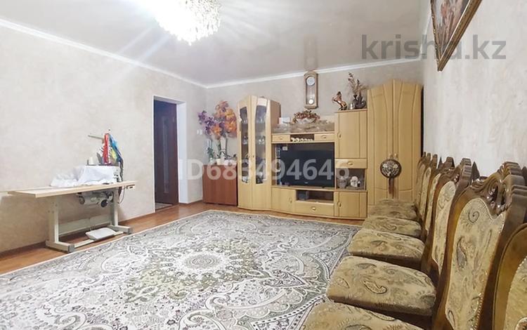 2-бөлмелі пәтер · 54 м² · 1/5 қабат, Исатай Тайманов 163 — 2 поликлиника, бағасы: 11 млн ₸ в  — фото 2