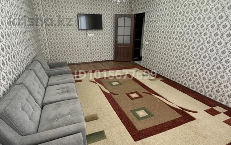 2-комнатная квартира · 64 м² · 2/5 этаж, мкр Нурсая 104 за 200 000 ₸ в Атырау — фото 2
