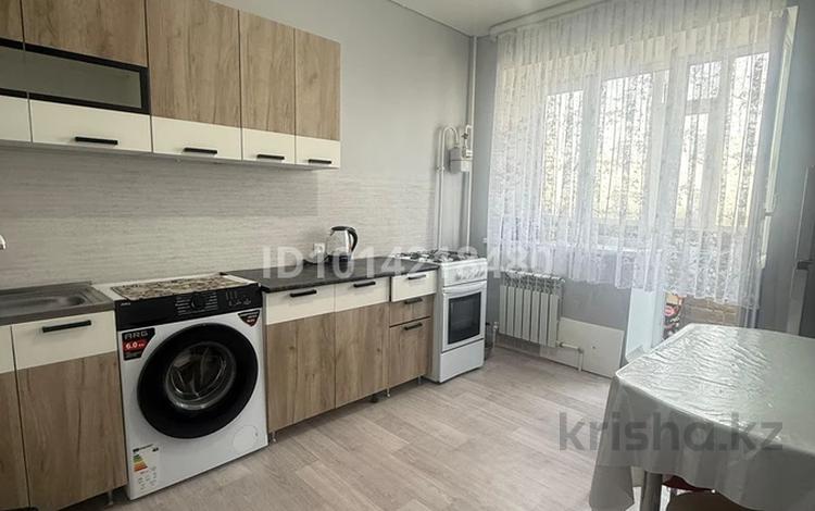 1-комнатная квартира · 36 м² · 8/10 этаж, Бокенбай батыра 133н — Сапа маркет за 14 млн ₸ в Актобе — фото 2