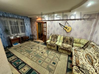 3-комнатная квартира, 55 м², 1/3 этаж, Бурова 33 за 18.9 млн 〒 в Усть-Каменогорске