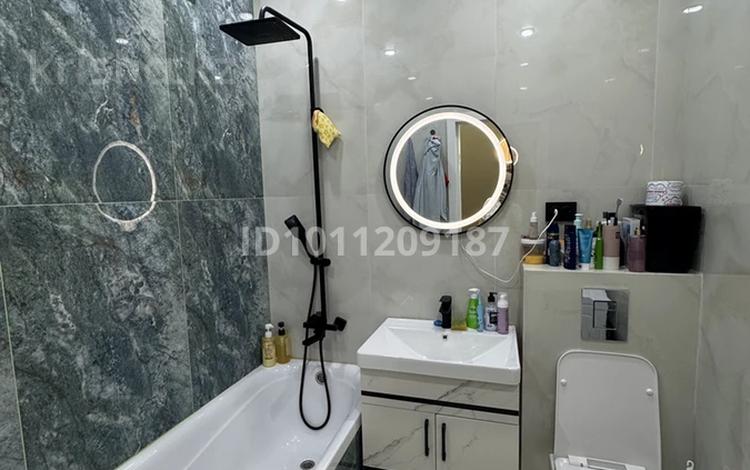 2-бөлмелі пәтер · 60 м² · 11/12 қабат, Кошкарбаева 39 — Рядом с апорт Молл, бағасы: 280 000 ₸ в  — фото 2