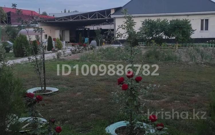 Отдельный дом · 5 комнат · 180 м² · 16 сот., Тамабая 10 — В центре поселка Береке, вдоль трассы, напротив поликлиники за 35 млн ₸ — фото 18
