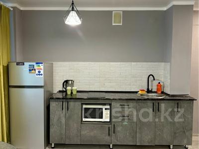 1-бөлмелі пәтер · 38 м², КазбекБи — КШТ, ЦМИР, бағасы: 3 000 〒 в Усть-Каменогорске