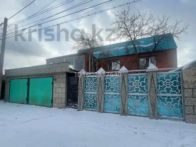 Жеке үй · 11 бөлме · 300 м² · 6 сот., мкр Юго-Восток, Рахимова 150, бағасы: 68 млн ₸ в Караганде, Казыбек би р-н