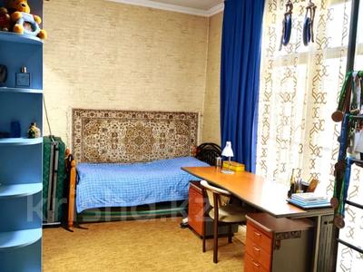 4-комнатная квартира, 160 м², 4/6 этаж, Санаторная за 145 млн 〒 в Алматы, Бостандыкский р-н