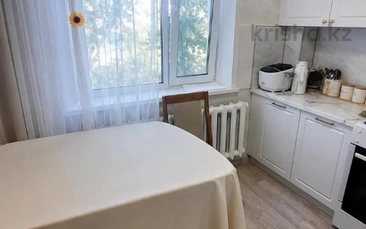 2-комнатная квартира · 34 м² · 4/5 этаж, 8-й микрорайон, Карбышева 47 за 19.5 млн ₸ в Костанае — фото 2